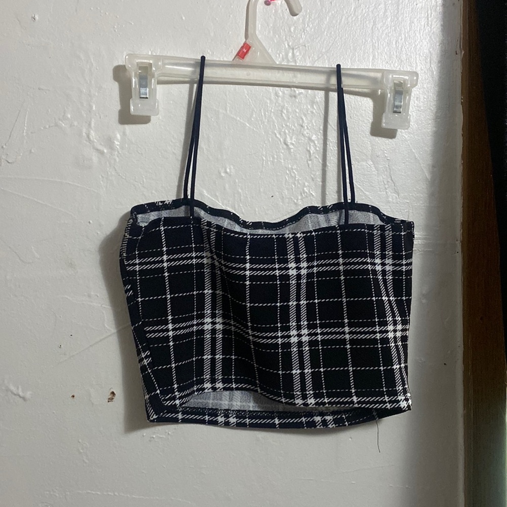 black and white shein crop top